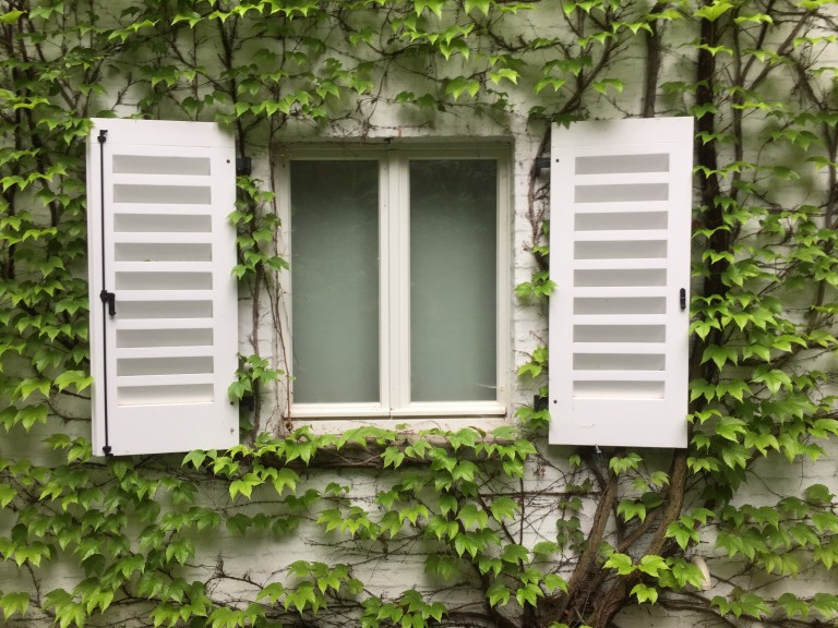 Fensterläden aus Holz