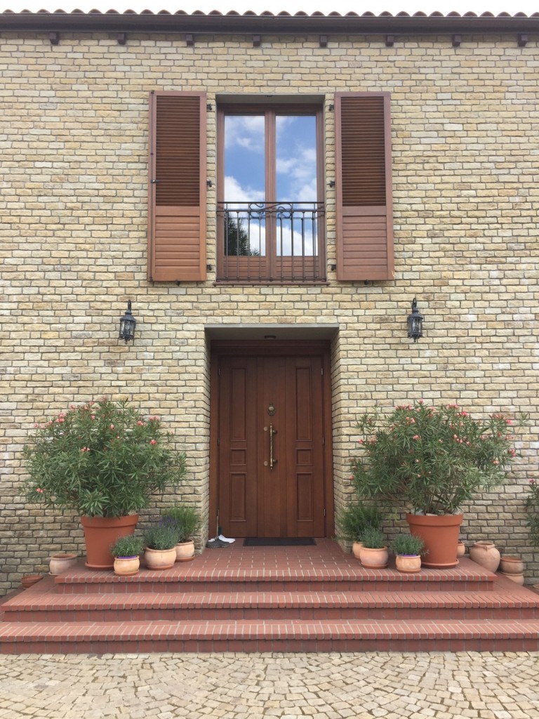 Fensterläden aus Holz