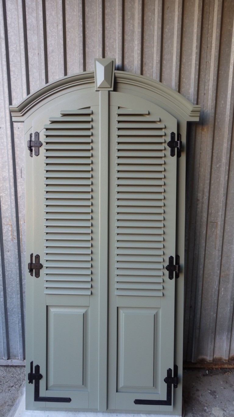 Wooden shutters